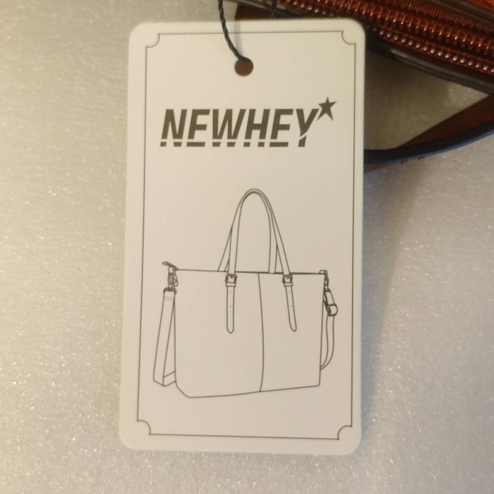 NEWHEY Wine and Beige Totes with Gold Hardware - Picture 7 of 8